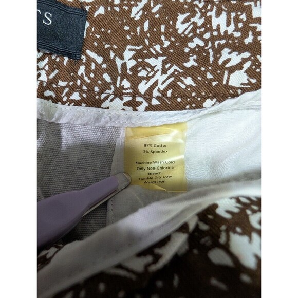 Talbots Capri Pants Womens Size 12 Brown White Floral - Picture 4 of 6